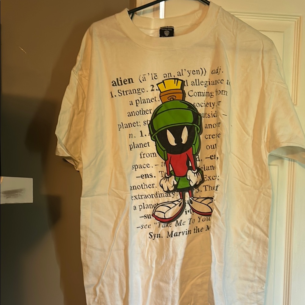 Warner Bros Cream Marvin the Martian Short Sleeve Tee
